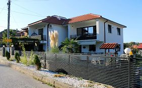 Belov Rooms And Apartments