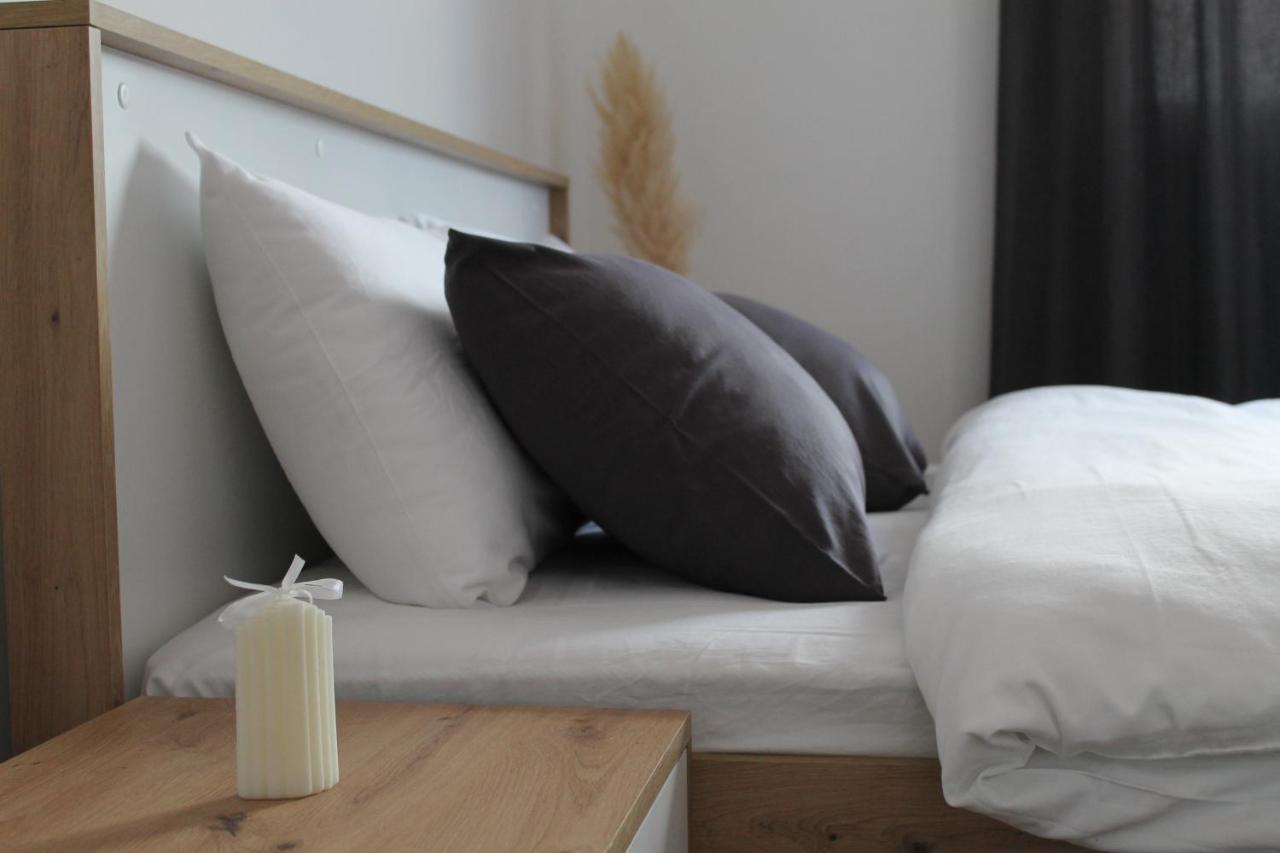 Belov Rooms And Apartments Demir Kapija Esterno foto