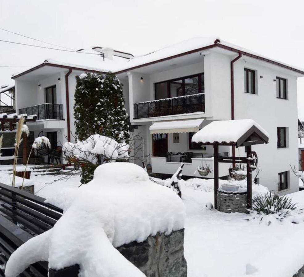 Belov Rooms And Apartments Demir Kapija Esterno foto