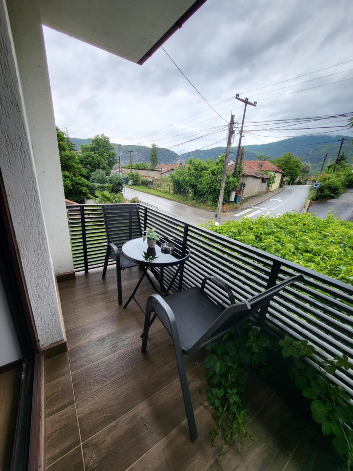 Belov Rooms And Apartments Demir Kapija Esterno foto
